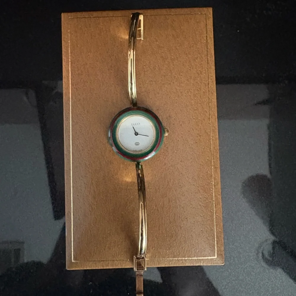 Gucci Gold Watch with Colorful Bezels - Picture 3 of 4